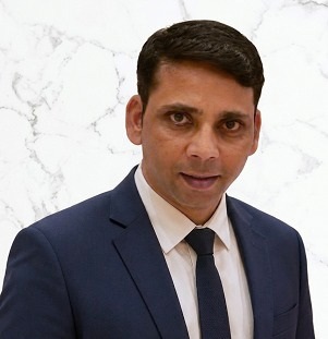 Dr Dinesh